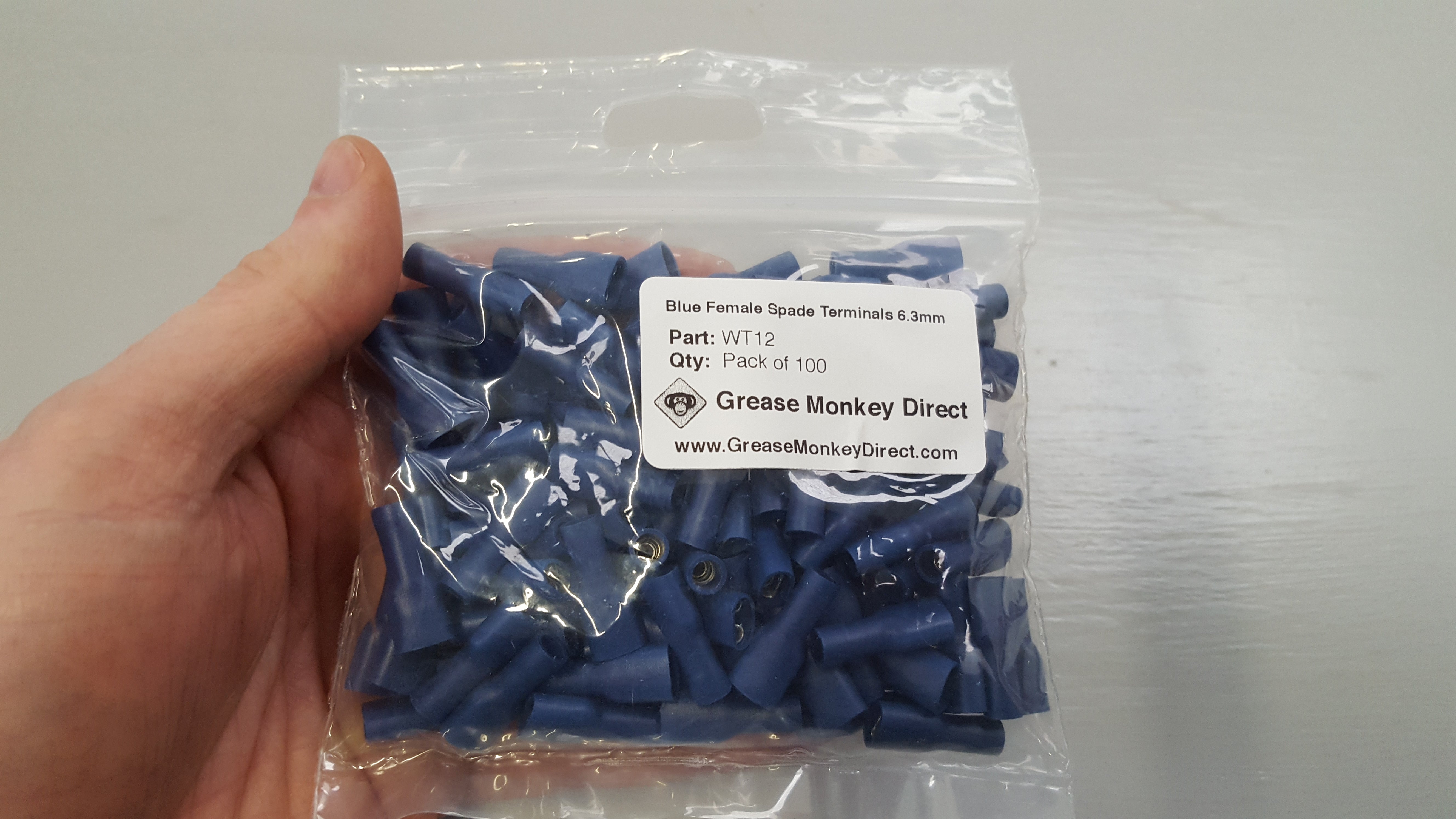 Blue Female Spade 6.3mm Fully Insulated Electrical Connectors | Qty: 100 - 